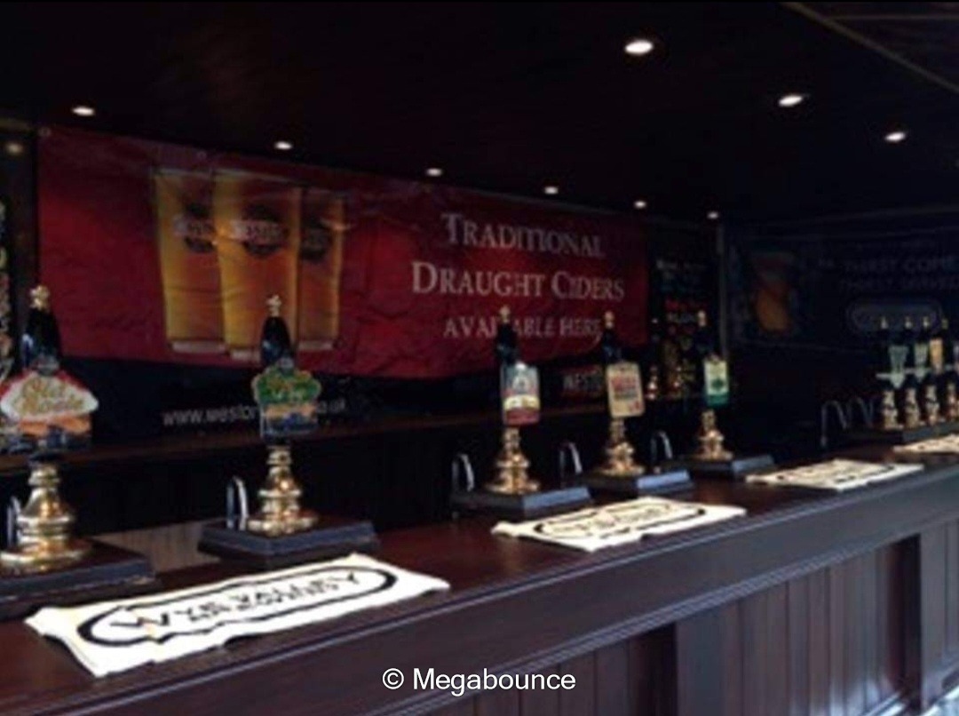 Real Ale & Traditional Cider Trailer Bar Best Bouncy Castle Hire